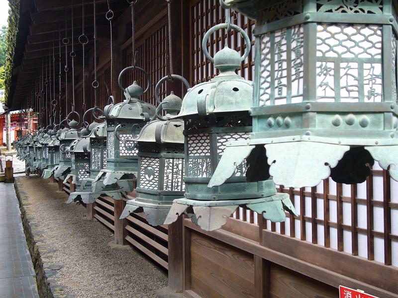 foto_20081111_1117_01.jpg - [de]Viele Laternen.[en]Many lanterns are creating a nice atmosphere.