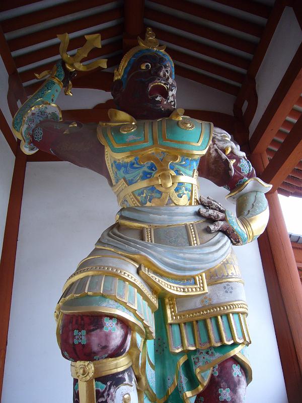 foto_20081111_1454_01.jpg - [de]Der soll wohl böse Besucher abschrecken.[en]Is this guy supposed to scare away visitors?