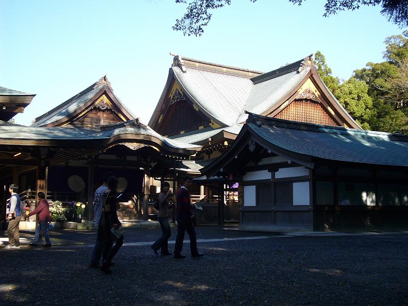 foto_20081112_1259_02.jpg - [de]Verwaltungsgebäude am Naiku-Schrein (Inner Shrine).[en]Some administrative buildings of the Naiku shrine (inner shrine).