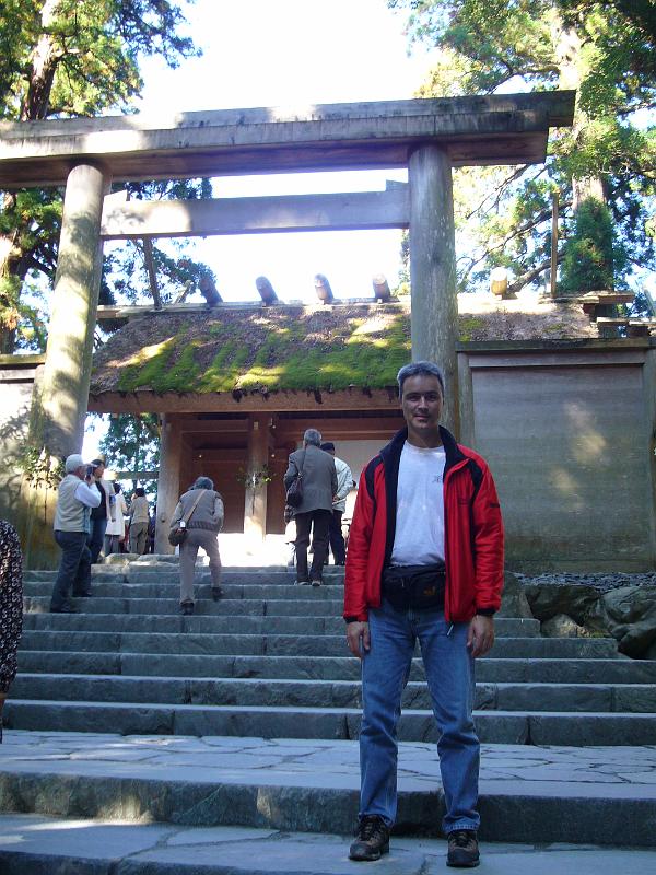 foto_20081112_1317_02.jpg - [de]Hier lässt sich jeder Japaner fotografieren.[en]These steps are also a popular photo locations.