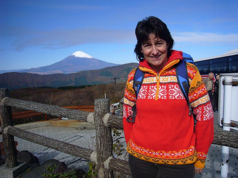 foto_20081114_0943_02.jpg - [de]Mit Fuji im Hintergrund.[en]With Fuji-san in the background.