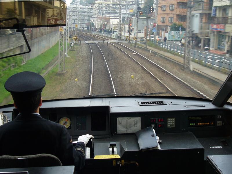 foto_20081115_0947_01.jpg - [de]Man kann dem Lokführer über die Schulter schauen.[en]You can even watch the train driver.