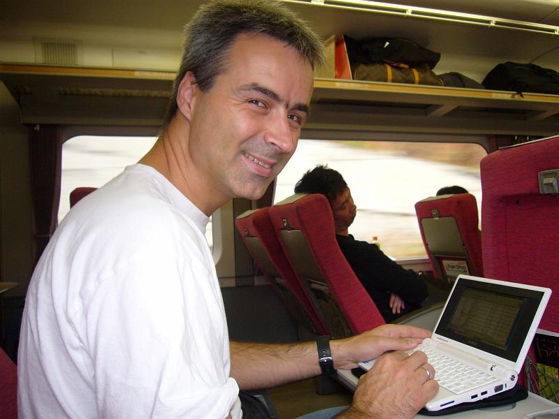 foto_20081116_1112_02.jpg - [de]Aufarbeiten der Bilder vom Vortag.[en]Working on yesterday's photos.