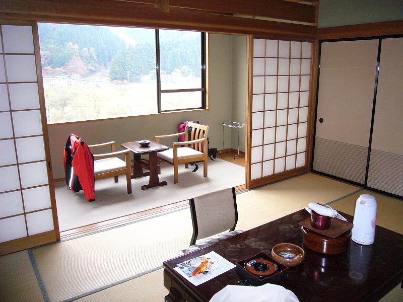 foto_20081116_1426_03.jpg - [de]Zimmer mit Aussicht.[en]We have a nice view over the valley.