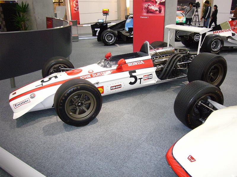 foto_20081120_1611_01.jpg - [de]Ausflug in das Honda Museum.[en]Spending the afternoon at the Honda collection hall.