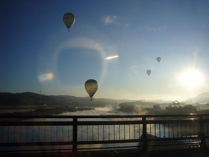 foto_20081121_0704_01.jpg - [de]Dafür ist der Blick über den Fluss um so schöner.[en]But the view along the river is worth the cold.